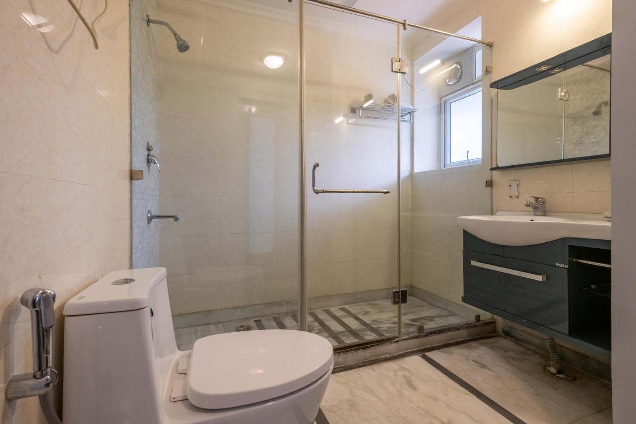Stayvista At The Banyan Abode With Pool Table, Pet Friendly & Outdoor Pool マネサール エクステリア 写真